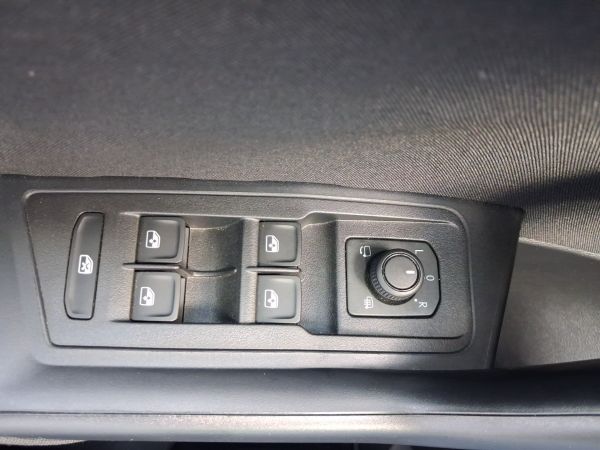 volkswagen-t-roc-2025-gasolina-999cc