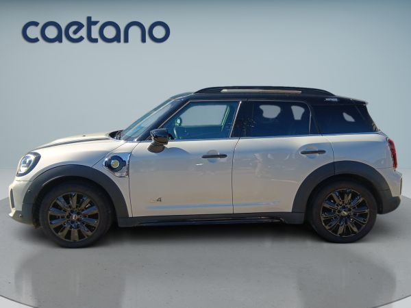 mini-countryman-2022-hibrido-1499cc