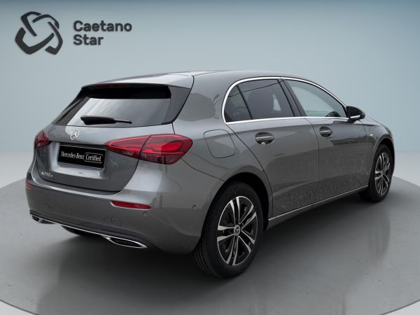 mercedes-benz-classe-a-2025-hibrido-1332cc
