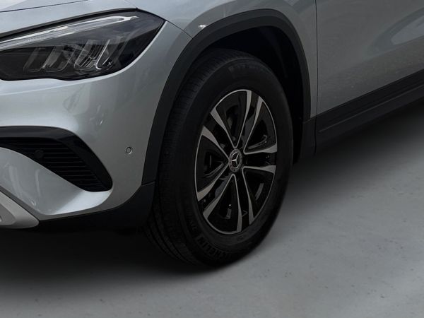 mercedes-benz-gla-2025-hibrido-1332cc