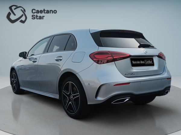 mercedes-benz-classe-a-2025-hibrido-1332cc