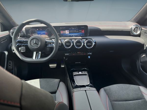 mercedes-benz-cla-2025-diesel-1950cc