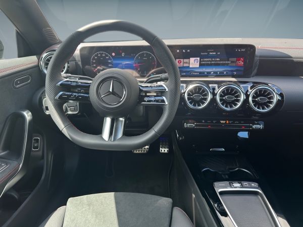 mercedes-benz-cla-2025-diesel-1950cc