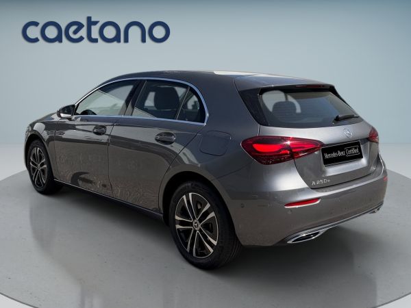 mercedes-benz-classe-a-2026-hibrido-1332cc