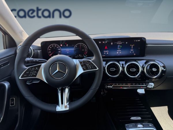 mercedes-benz-classe-a-2026-hibrido-1332cc