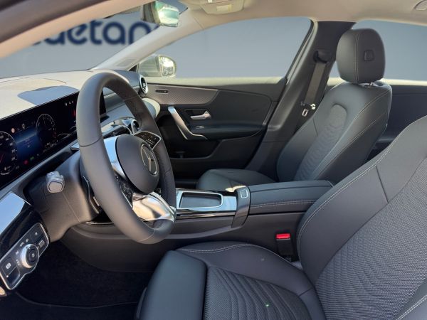 mercedes-benz-classe-a-2026-hibrido-1332cc