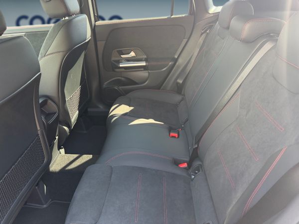 mercedes-benz-gla-2026-hibrido-1332cc