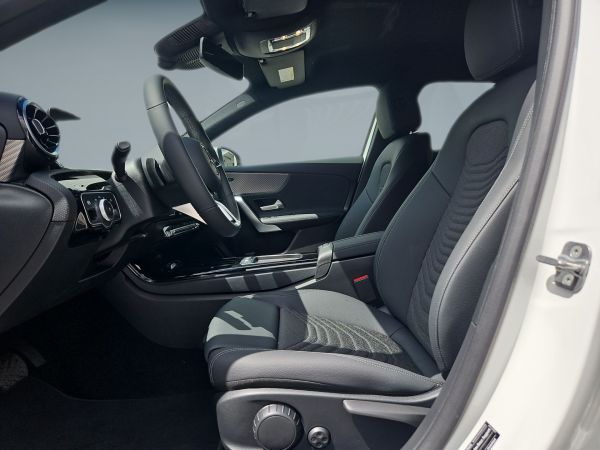 mercedes-benz-classe-a-2025-hibrido-1332cc