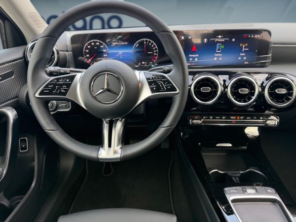 mercedes-benz-classe-a-2026-hibrido-1332cc