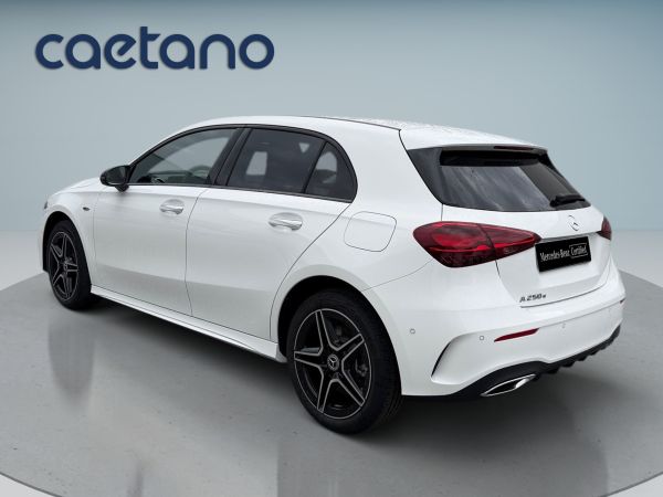 mercedes-benz-classe-a-2026-hibrido-1332cc