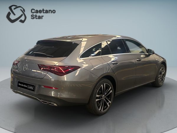 mercedes-benz-cla-2025-hibrido-1332cc