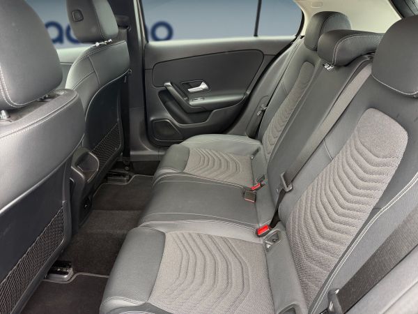 mercedes-benz-classe-a-2024-hibrido-1332cc