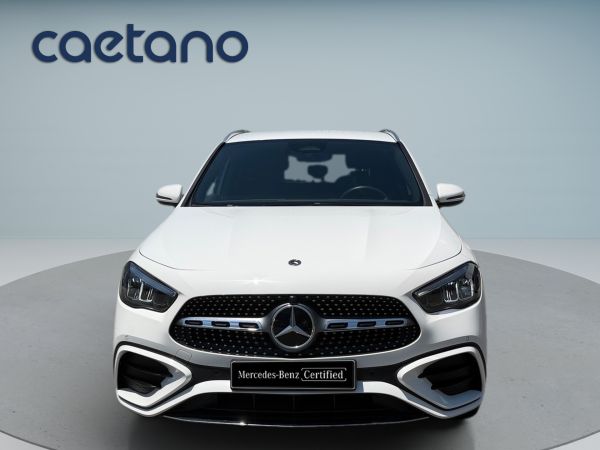 mercedes-benz-gla-2025-hibrido-1332cc