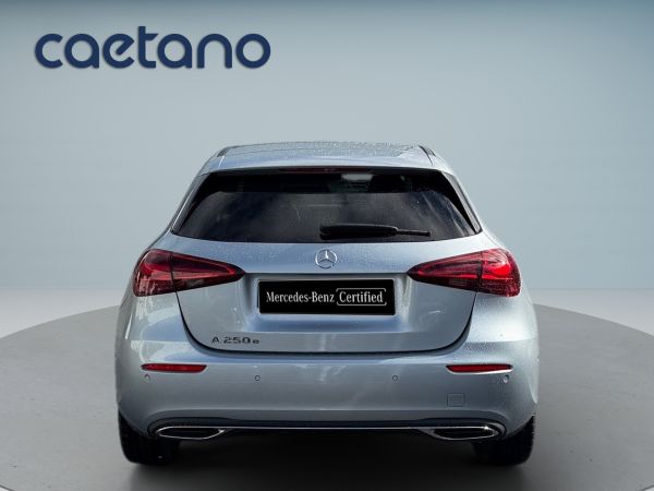 mercedes-benz-classe-a-2026-hibrido-1332cc