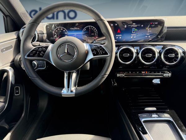 mercedes-benz-classe-a-2026-hibrido-1332cc