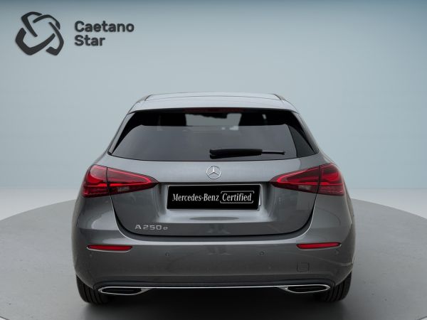 mercedes-benz-classe-a-2025-hibrido-1332cc