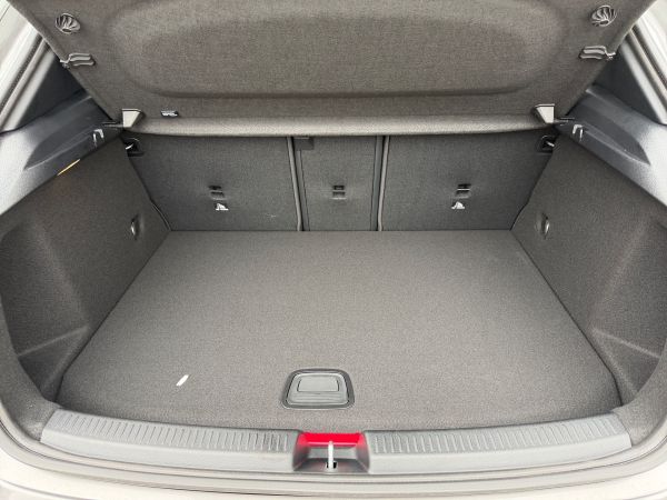 mercedes-benz-classe-a-2025-hibrido-1332cc