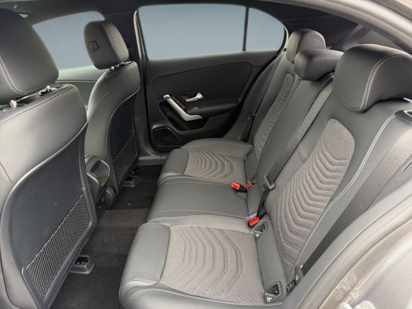 mercedes-benz-classe-a-2025-hibrido-1332cc