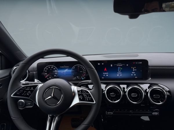 mercedes-benz-classe-a-2025-hibrido-1332cc