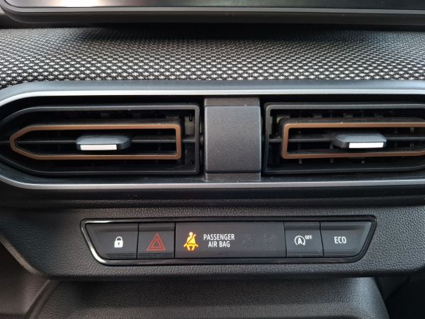 dacia-sandero-2024-gasolina-999cc