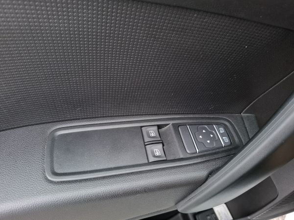 renault-kangoo-2025-diesel-1461cc