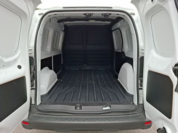 renault-kangoo-2025-diesel-1461cc