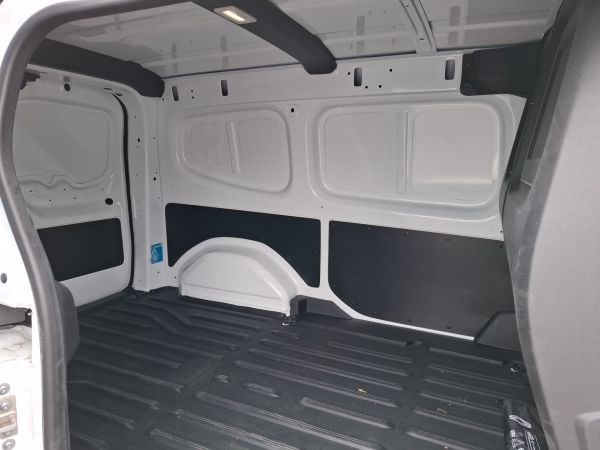 renault-kangoo-2025-diesel-1461cc
