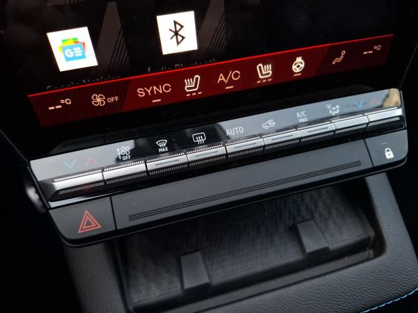 renault-megane-2025-eletrico-427cc