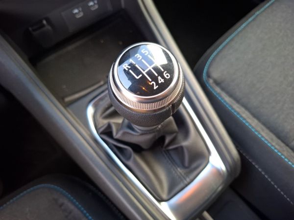 renault-captur-2025-gasolina-999cc