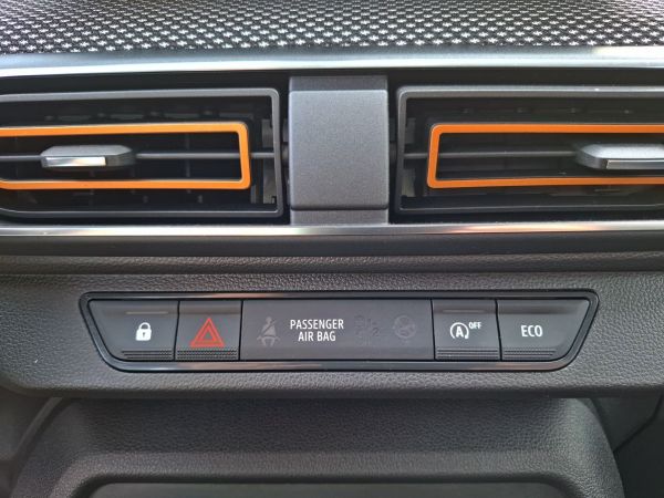 dacia-sandero-2023-gasolina-0cc
