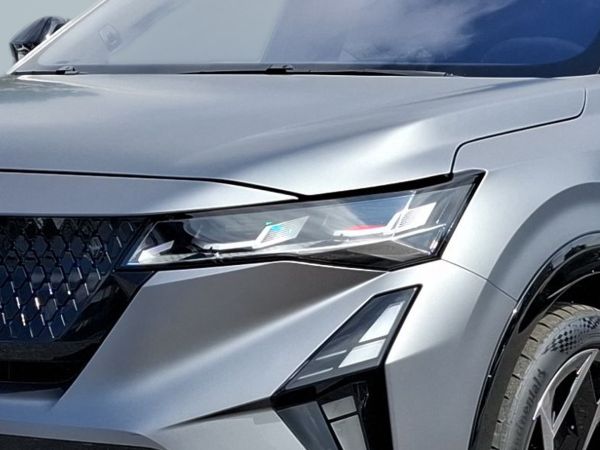 renault-rafale-2025-hibrido-1199cc