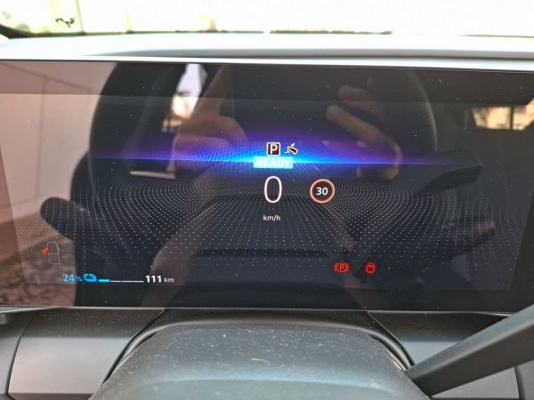 renault-megane-2024-eletrico-0cc