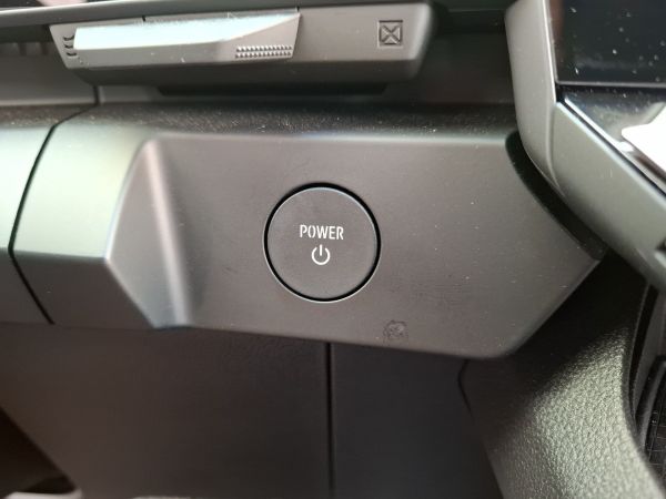 renault-megane-2024-eletrico-0cc