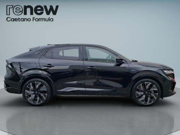 renault-rafale-2025-hibrido-1199cc