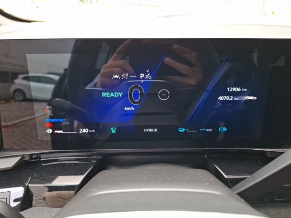 renault-rafale-2025-hibrido-1199cc