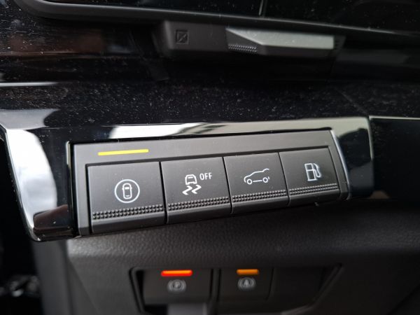 renault-rafale-2025-hibrido-1199cc