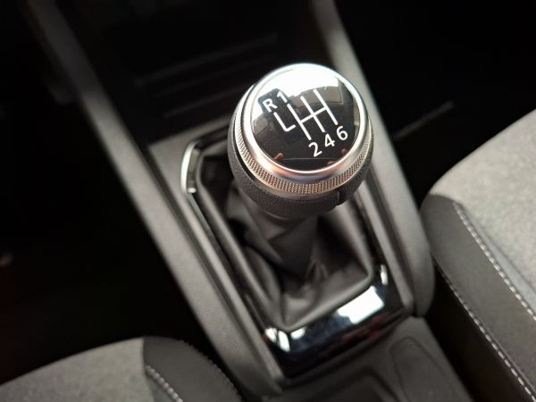 renault-clio-2024-gasolina-999cc