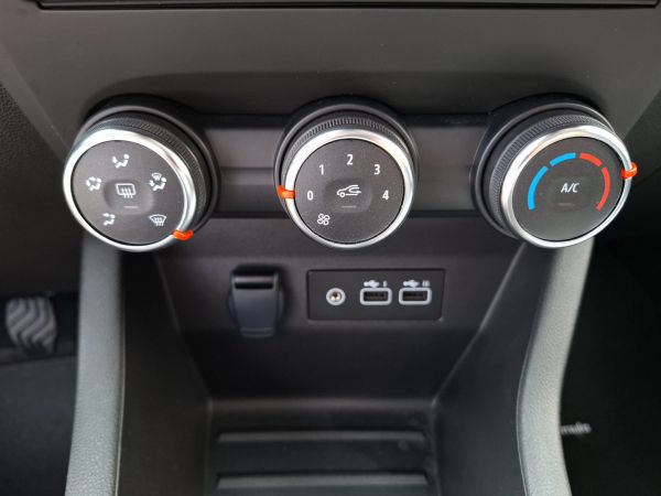 renault-clio-2024-gasolina-999cc