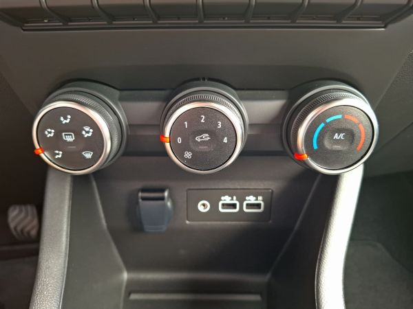 renault-clio-2024-gpl-999cc