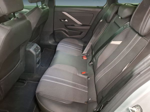 opel-astra-2025-gasolina-1199cc