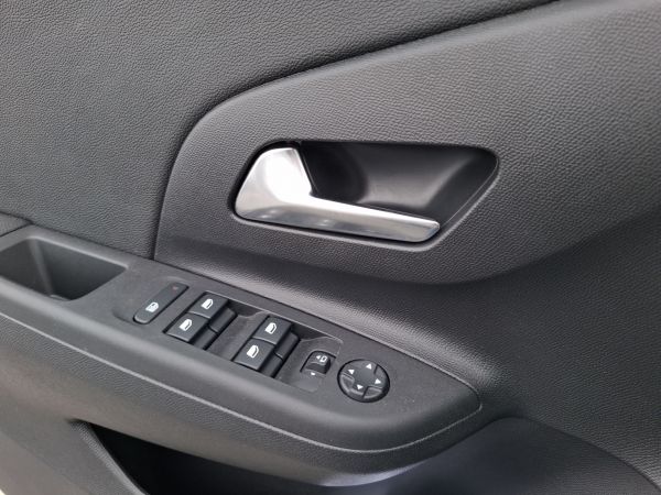 opel-corsa-2024-gasolina-1199cc
