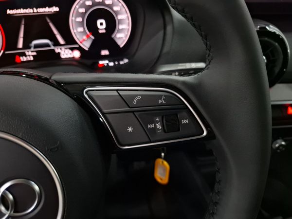 audi-q2-2026-gasolina-999cc