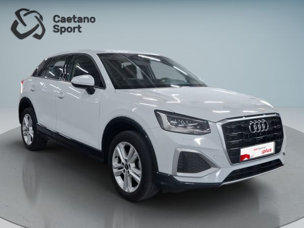 audi-q2-2024-gasolina-999cc