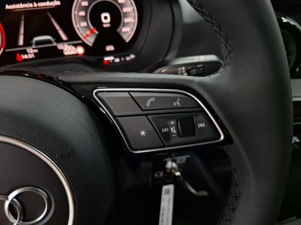 audi-q2-2026-gasolina-999cc