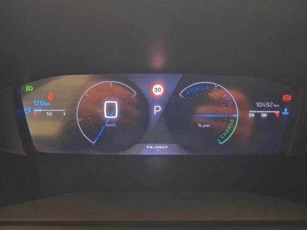 peugeot-208-2025-gasolina-1199cc