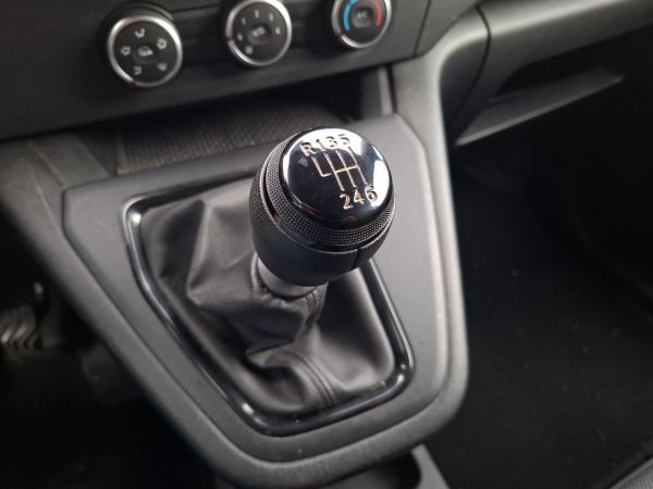 renault-kangoo-2023-diesel-1477cc