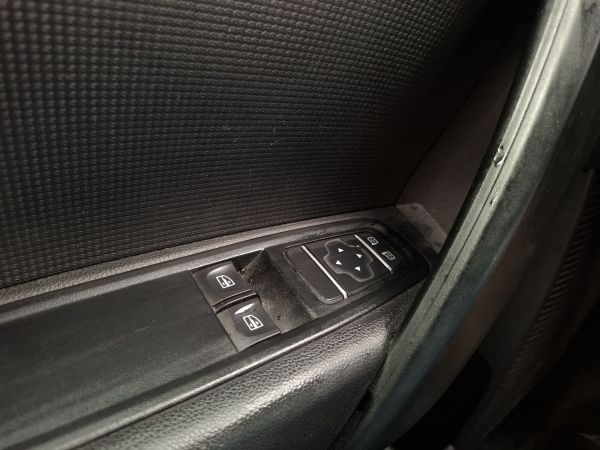 renault-kangoo-2023-diesel-1477cc