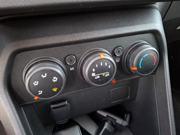 dacia-sandero-2022-gpl-999cc