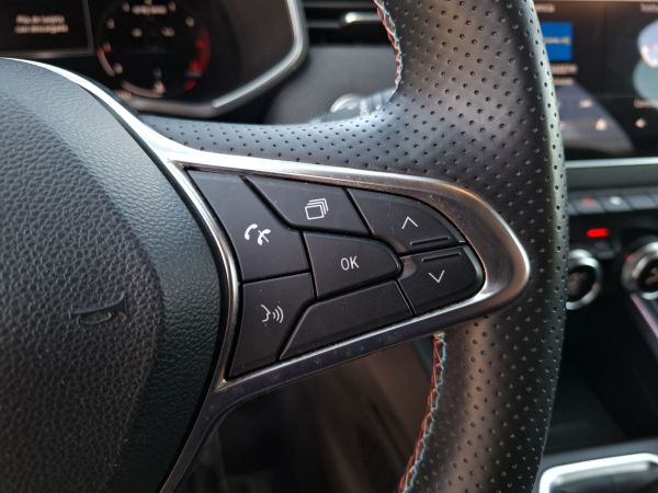 renault-clio-2024-gasolina-999cc