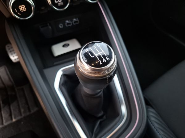 renault-clio-2024-gasolina-999cc